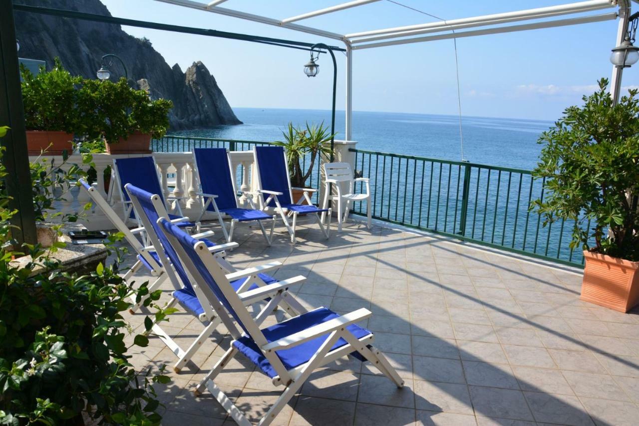 Asseu Hotel Sestri Levante Exterior photo