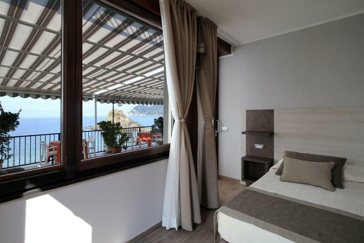 Asseu Hotel Sestri Levante Exterior photo