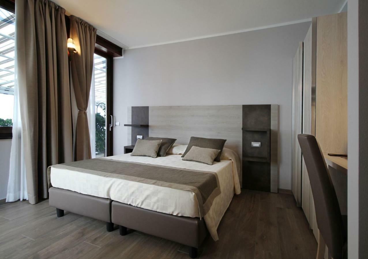 Asseu Hotel Sestri Levante Exterior photo