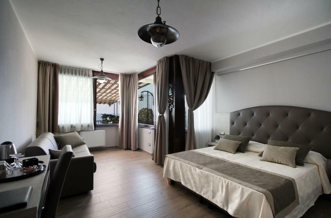Asseu Hotel Sestri Levante Exterior photo